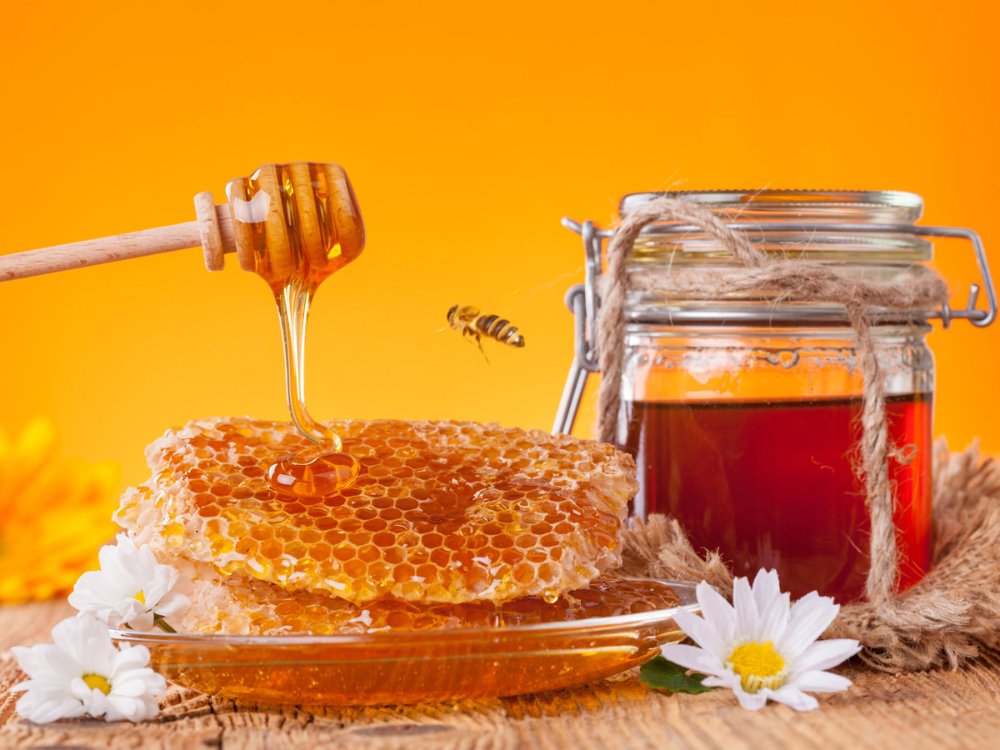 Những Công Dụng & Lợi Ích Sức Khỏe Từ Mật Ong