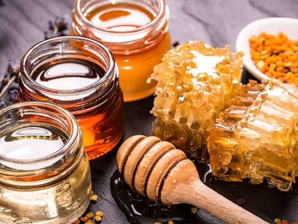 Những Công Dụng & Lợi Ích Sức Khỏe Từ Mật Ong